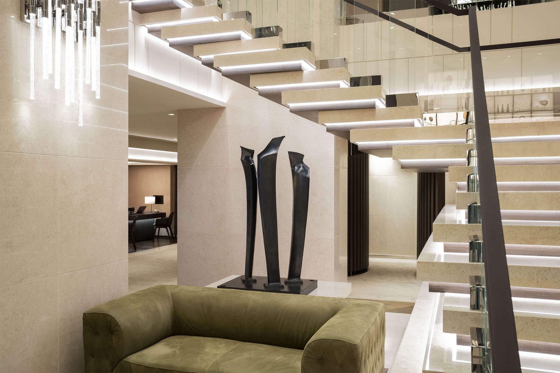 Art on Board Explora I